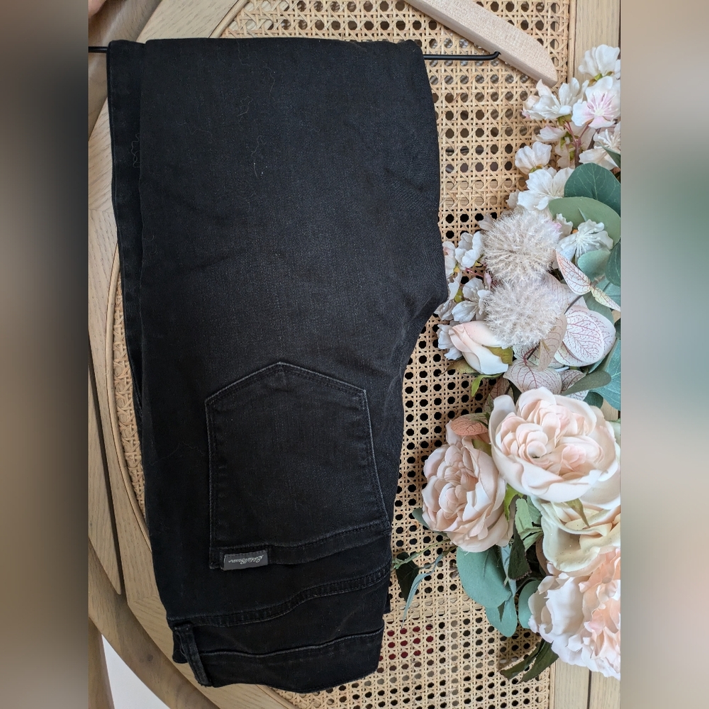 Eddie Bauer Black Skinny Jeans